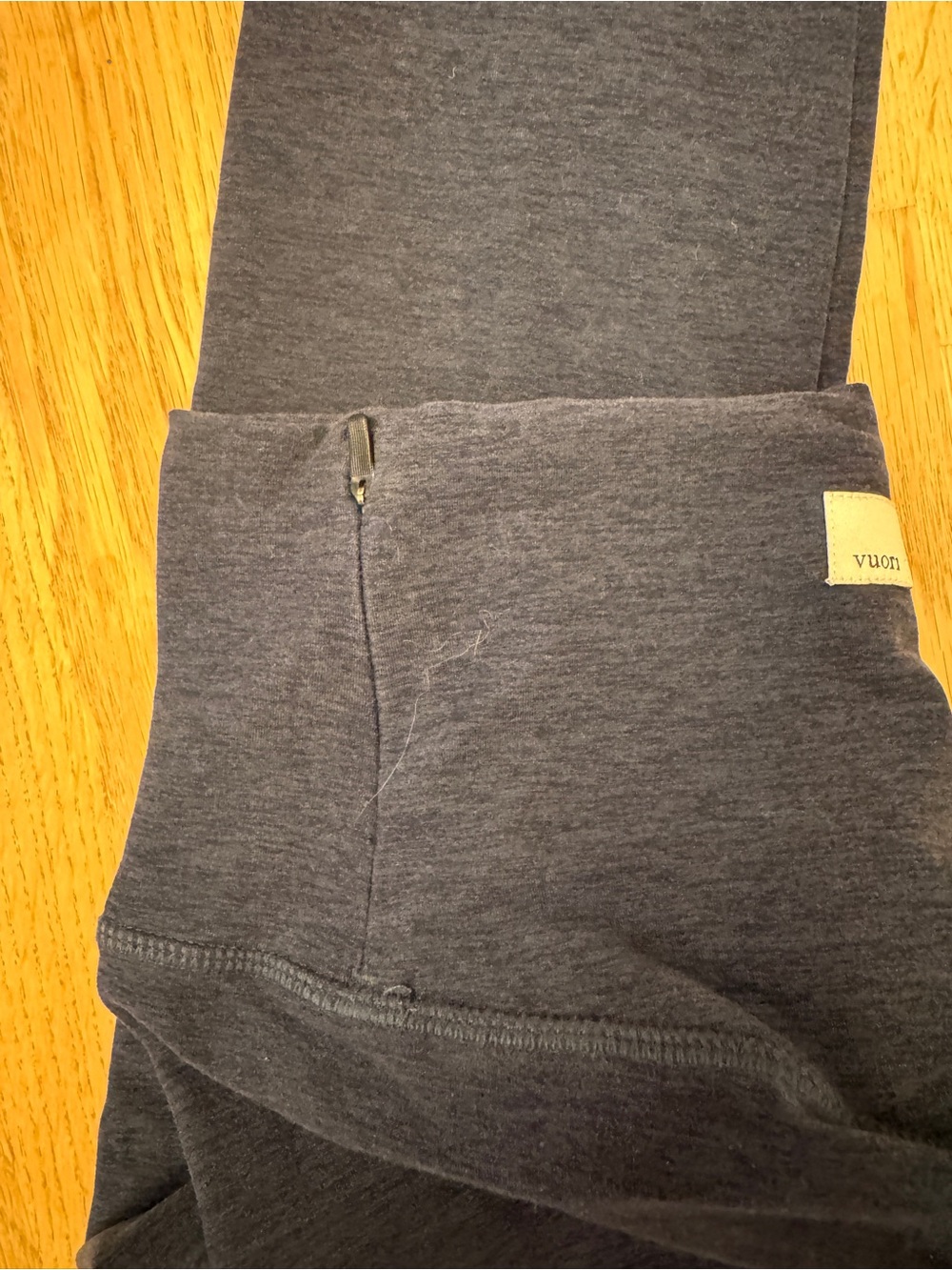 Vuori Dark Navy Heather Leggings - Picture 4 of 6